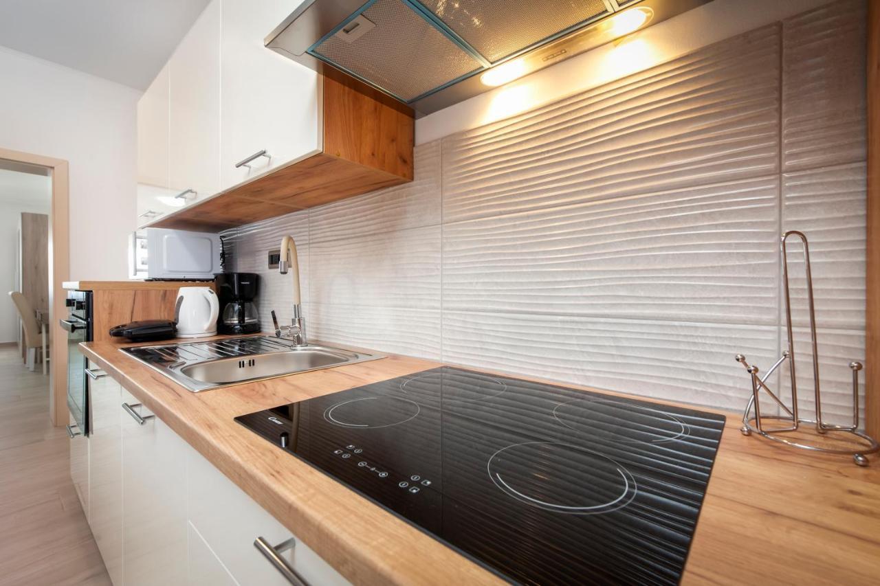 Comfort Apartments Karla Ровинь Экстерьер фото