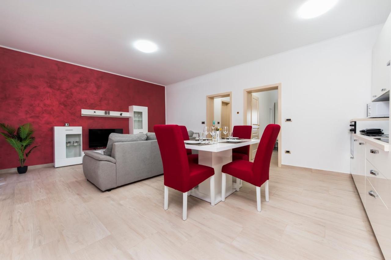 Comfort Apartments Karla Ровинь Экстерьер фото