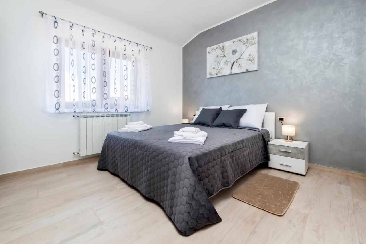 Comfort Apartments Karla Ровинь Экстерьер фото