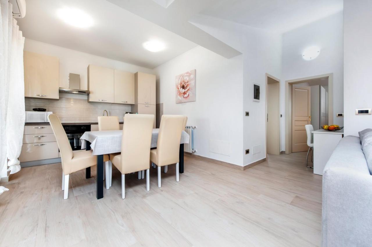 Comfort Apartments Karla Ровинь Экстерьер фото