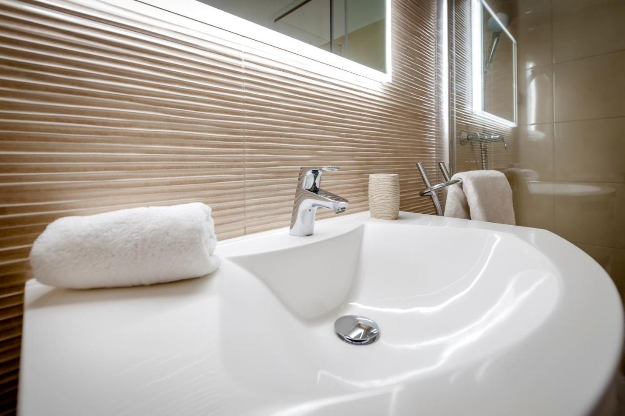 Comfort Apartments Karla Ровинь Экстерьер фото